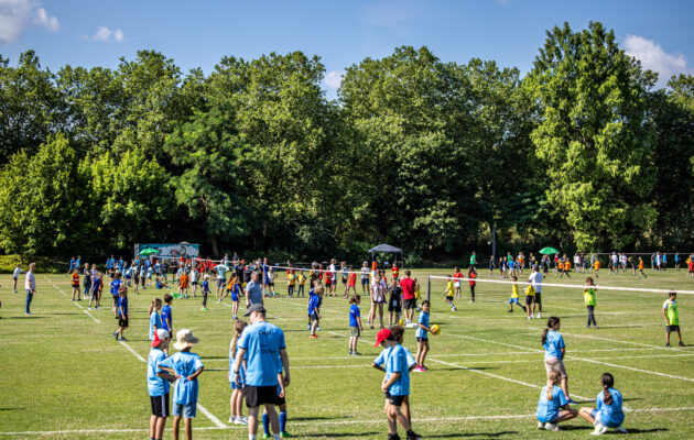 Faustball-Schulmeisterschaft sorgt für Sonne, Spaß und Sport!